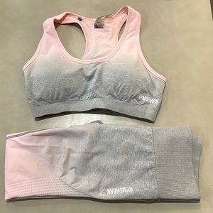 Pink to grey ombré set